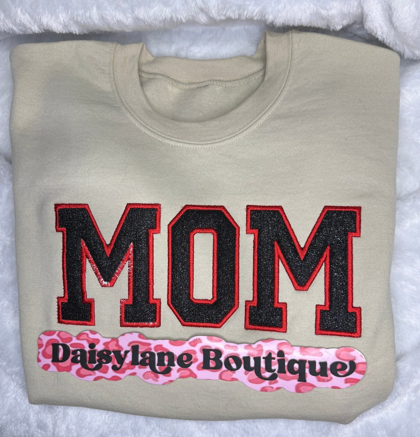 Mom Straight Crewneck Embroidery